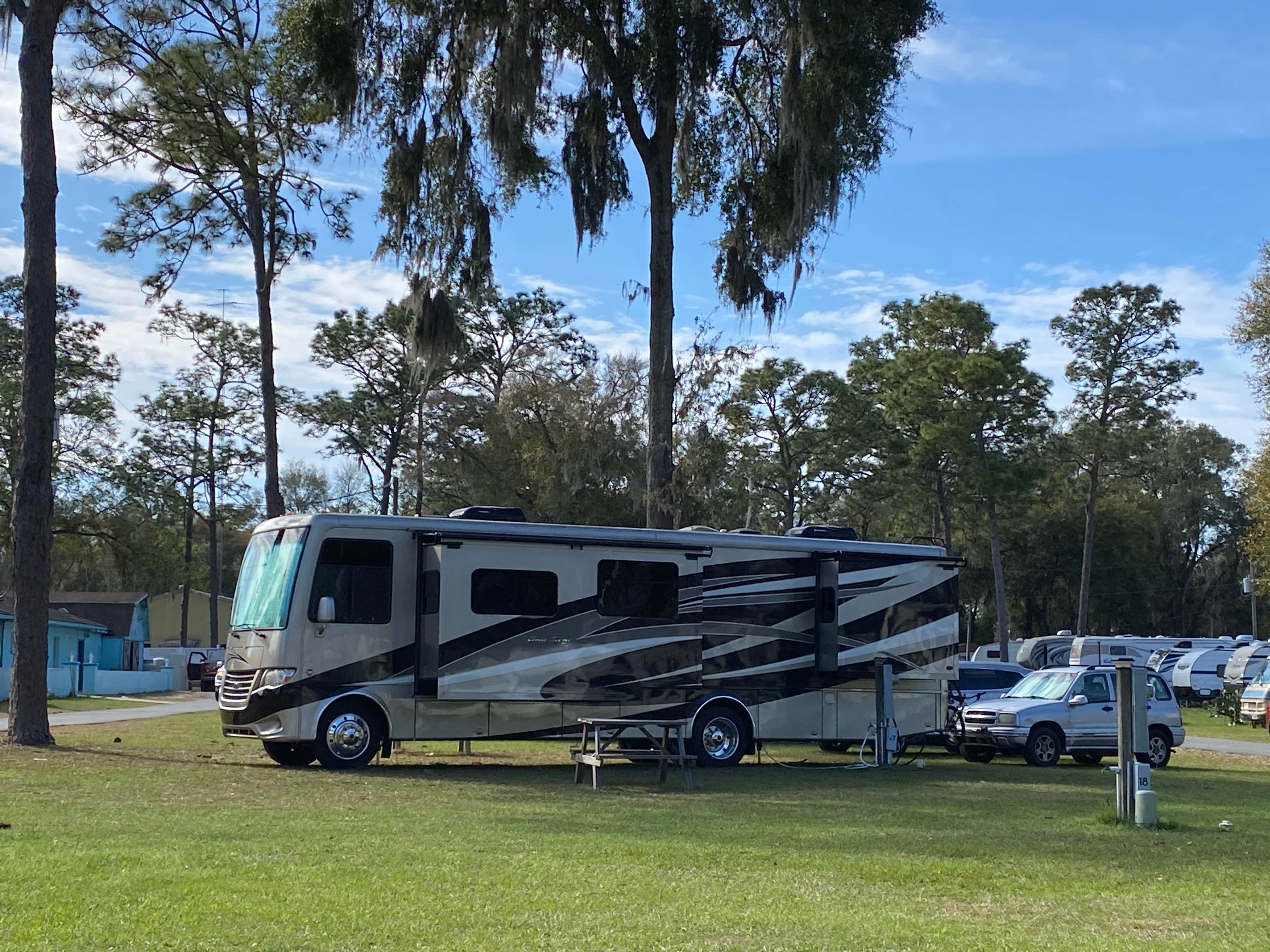 Camping near Dorado Oaks Equestrian Center: Arrowhead Campsites & Mobile Home Park, Ocala, Florida
