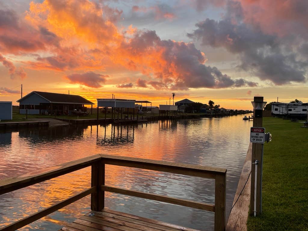 Camping near Gorda River Lot: Waterside RV Resort, Brazoria, Texas