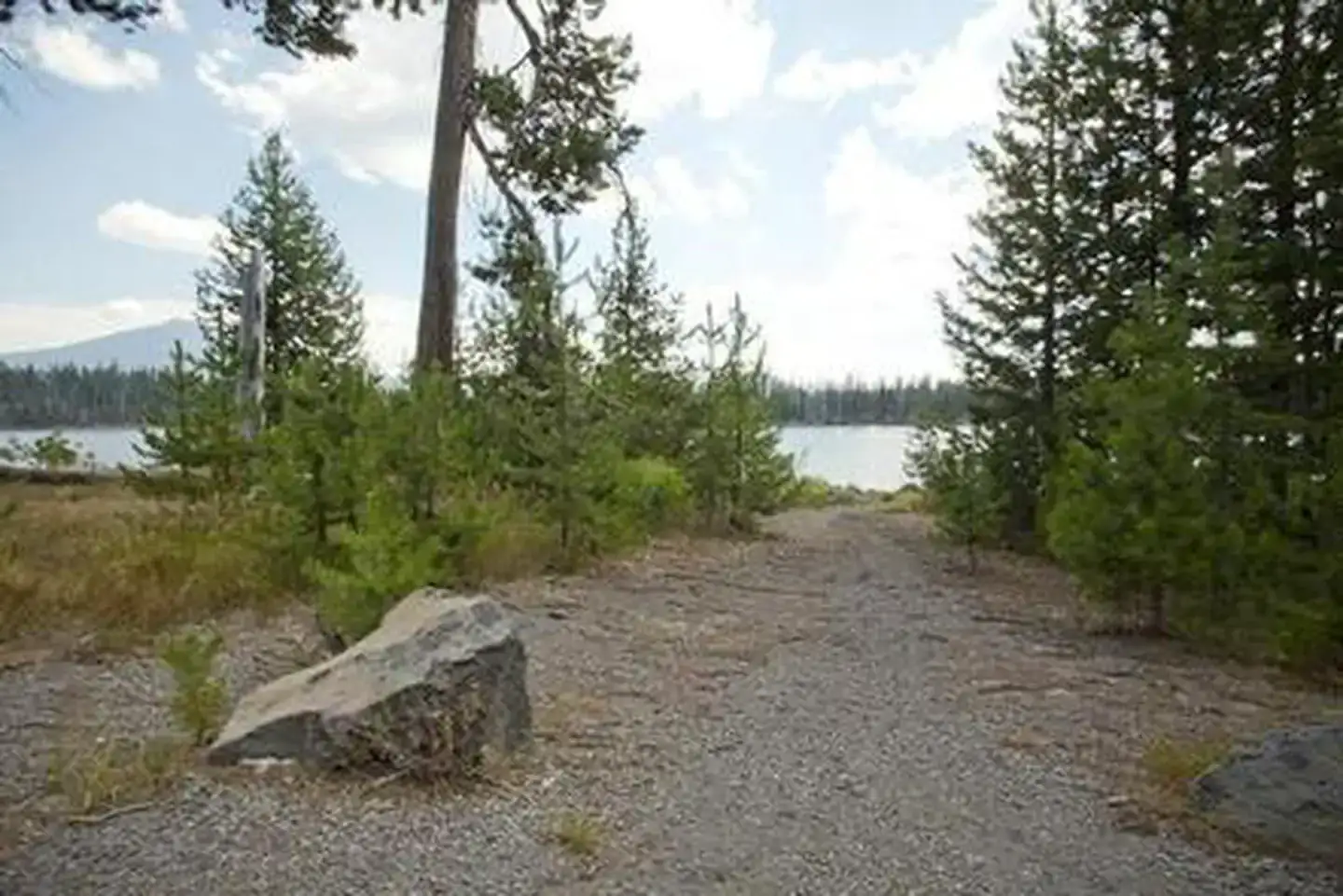 Camping near Elk Lake (Or) — Willamette National Forest: Point Campground - Deschutes, Sunriver, Oregon