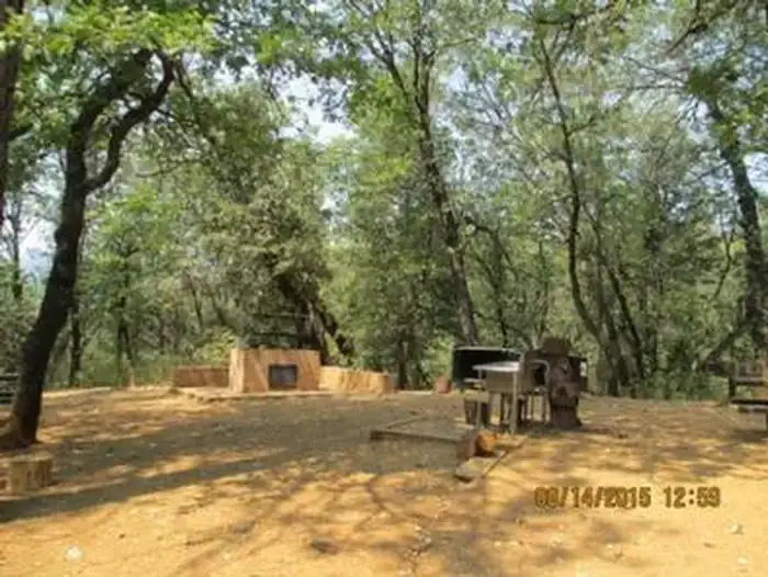 Camping near Bailey Cove: Hirz Bay Group 2 — Shasta Trinity National Forest, Sugarloaf, California