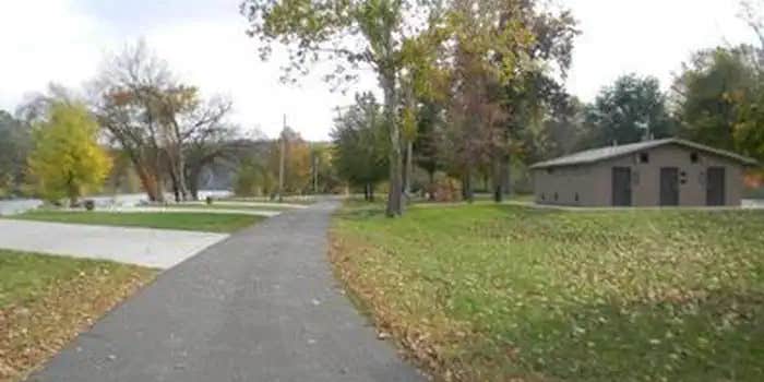 Camper submitted image from Harpeth River Bridge Campground (TN)