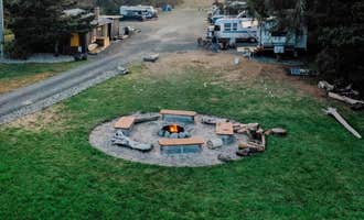 Camping near Evergreen Court & Trailer Park: The Lamp Camp, Loomis, Washington