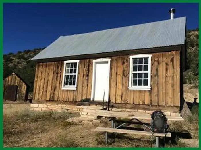 Camper submitted image from Jumpup Cabin - 1