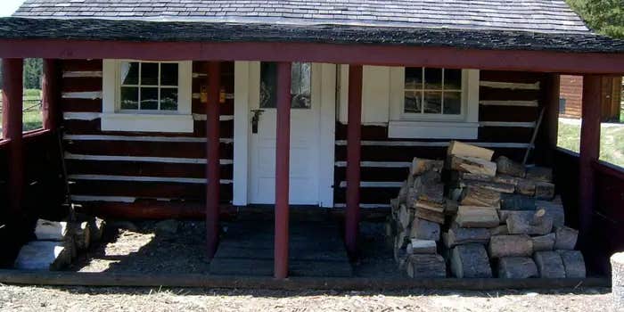 Camper submitted image from Hogan Cabin