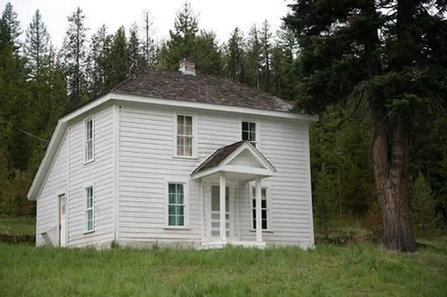 Camping near Congo Gulch: Caretakers Cabin, Sumpter, Oregon