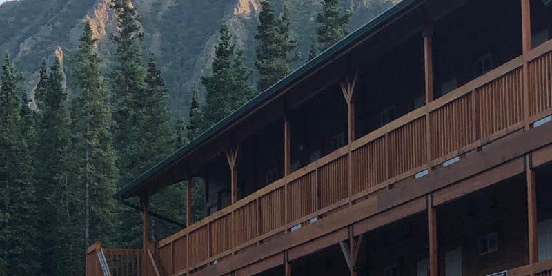 Camper submitted image from Denali Grizzly Bear Resort