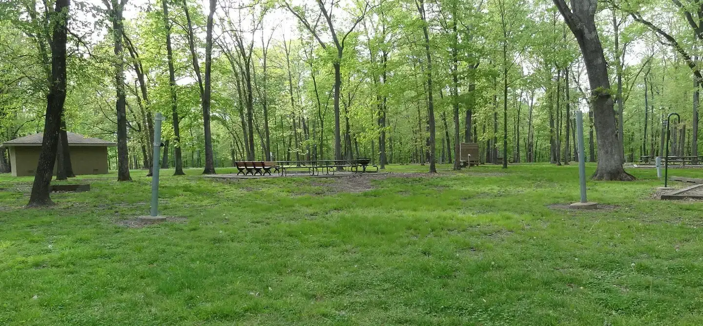 Camping near Benton KOA: Shagbark Group Area, Sesser, Illinois