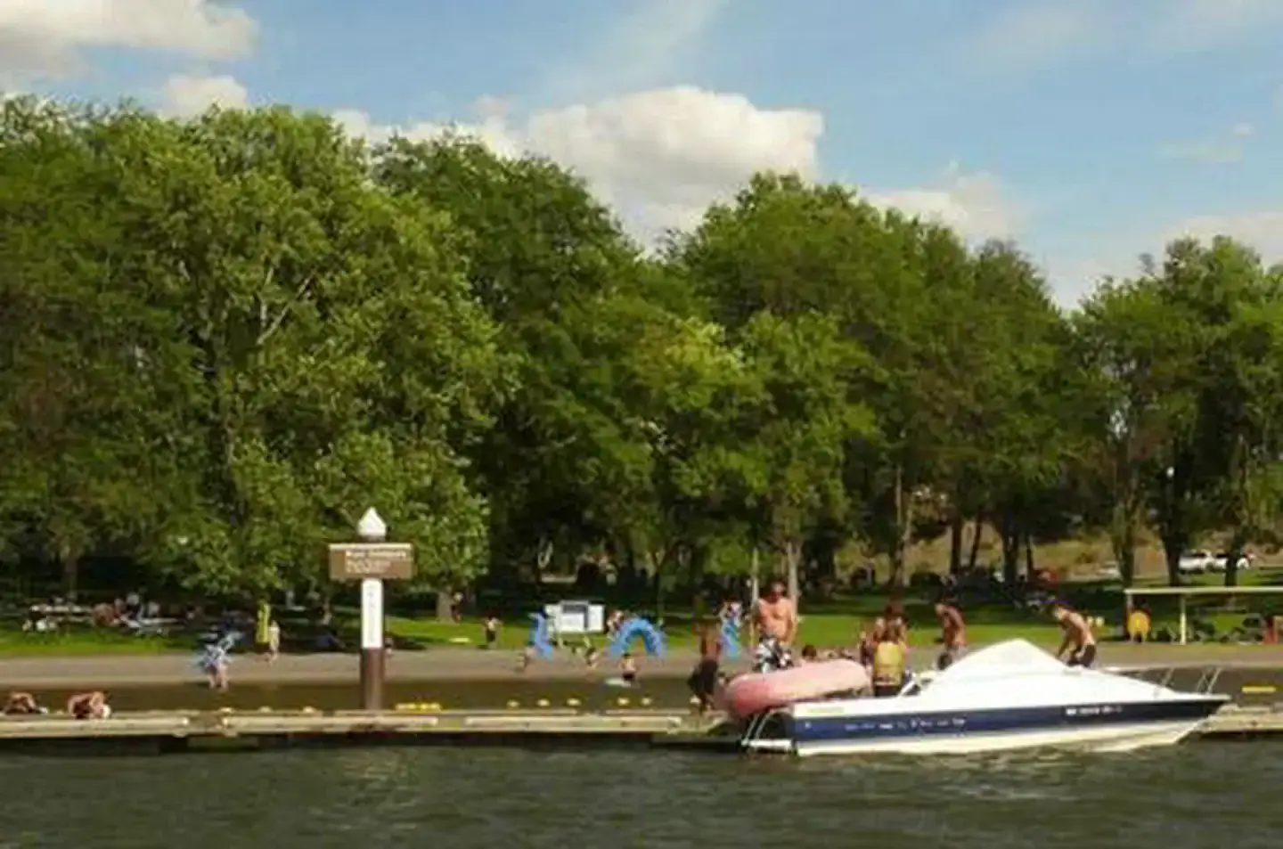 Camper-submitted photo at Fishhook Park near Burbank, WA