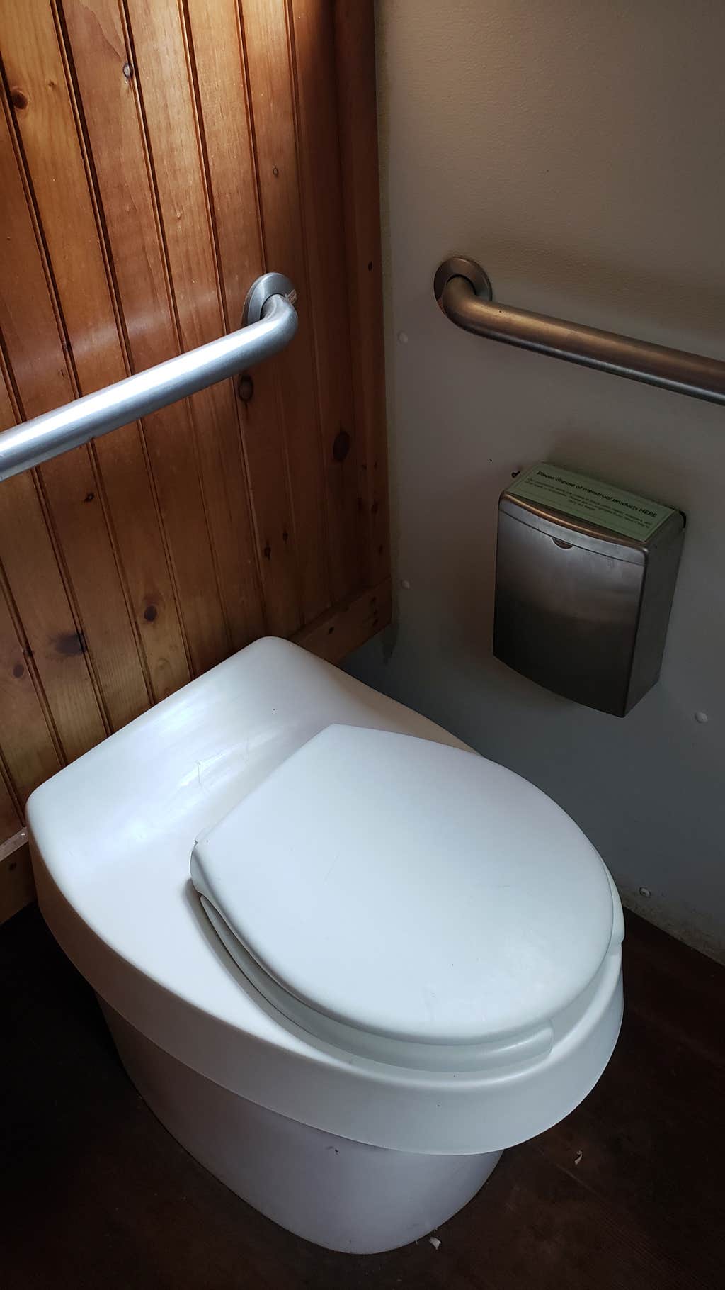 Composting toilet