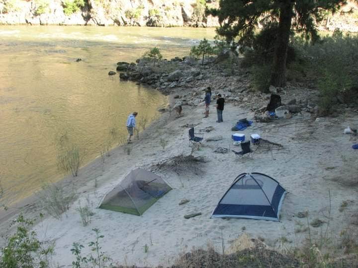 Erin M.'s photo of tent camping at Island Bar Recreation Site near Oxbow, OR