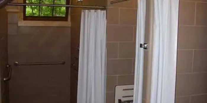 Camper submitted image from Lost Lake Cabins