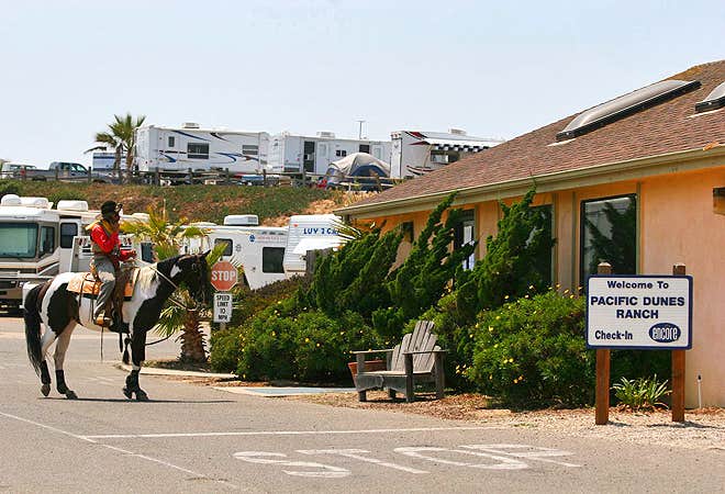 Camper submitted image from Pacific Dunes Ranch - 3