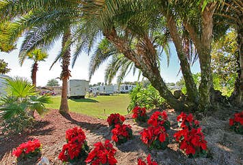 Encore Lake Magic Camping | Davenport, Florida