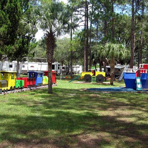 Camper submitted image from Encore Sunshine Holiday Daytona - 5