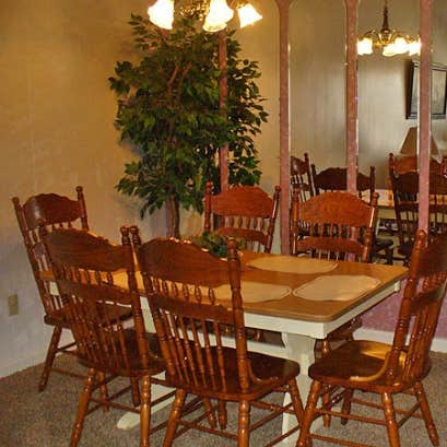 Thousand Trails Diamond Caverns RV & Golf Resort