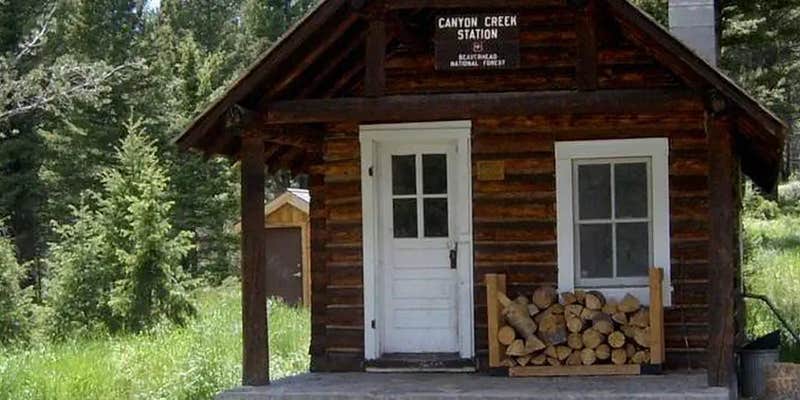 Camper submitted image from Canyon Creek Cabin