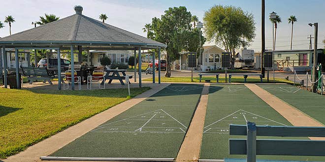 Camper submitted image from Encore Lakewood