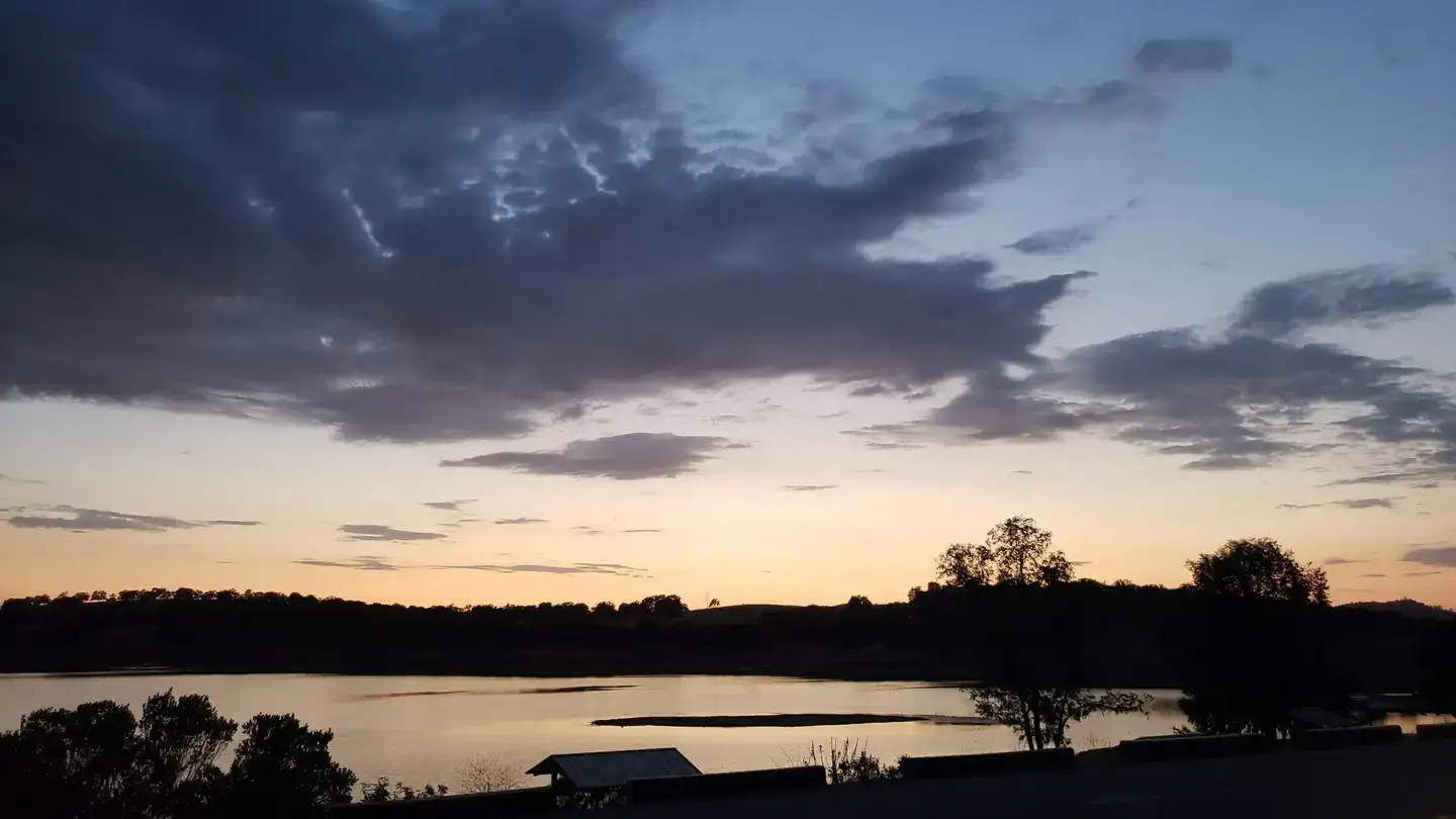 Camping near Pardee Reservoir Recreation Area: Acorn Campground, Valley Springs, California