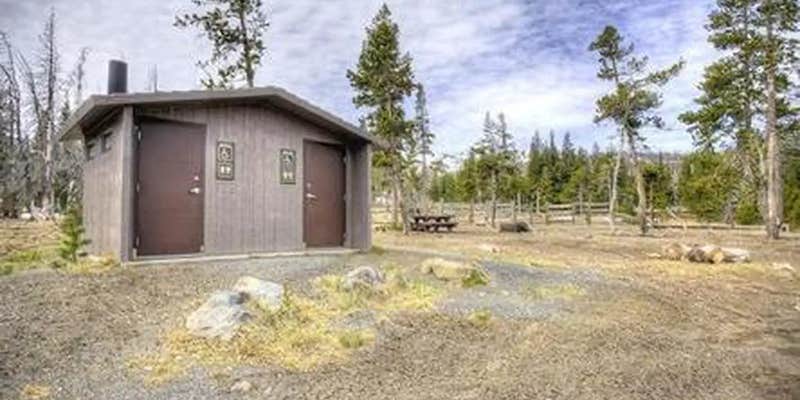 Camper submitted image from Three Creeks Meadow Horse Camp