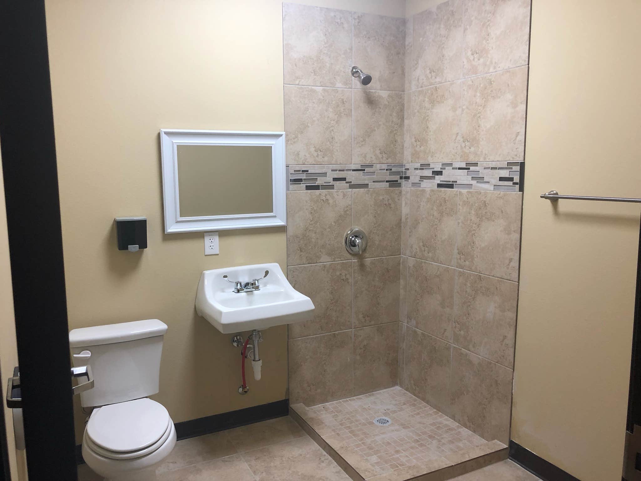Camper submitted image from Giddings RV Park - 5