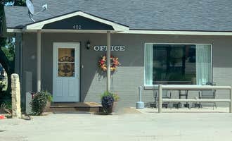 Camping near Whistle Stop RV and Antiques: Oberlin Inn & RV Park, McCook, Kansas