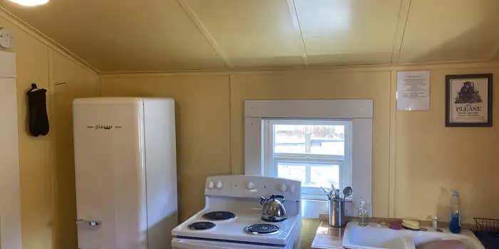 Camper submitted image from West Fork Of Rock Creek Cabin