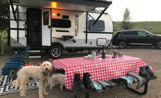 Rebeca H.'s photo of camping with pets at Stagecoach State Park Campground near Hayden, CO