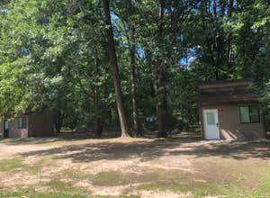 McGinnis Lake Modern Campground — Holly Recreation Area