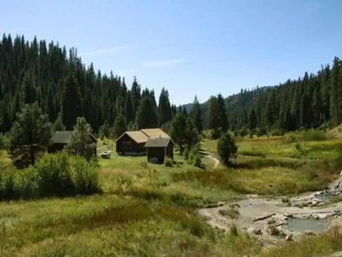 Camper submitted image from Boiling Springs Cabin - 1