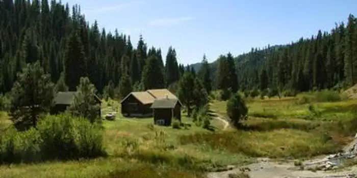 Camper submitted image from Boiling Springs Cabin