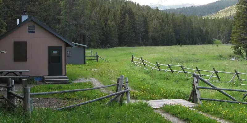 Camper submitted image from Dry Wolf Cabin