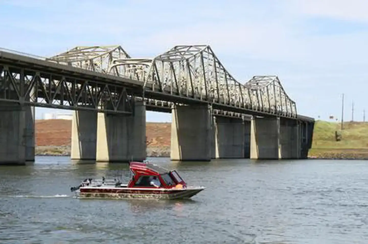 Camper-submitted photo at Hood Park near Burbank, WA