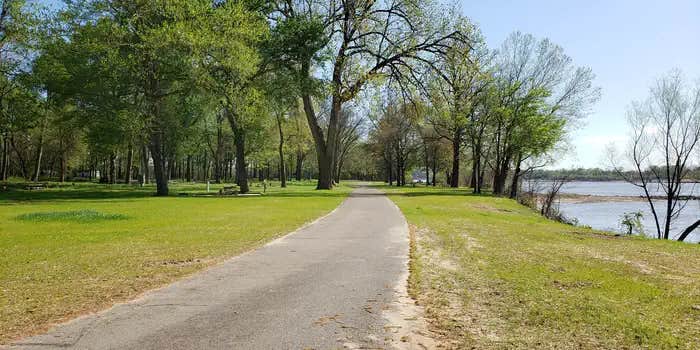 Camper submitted image from Cherokee Park (Arkansas River) — Arkansas River Rockefeller Lake