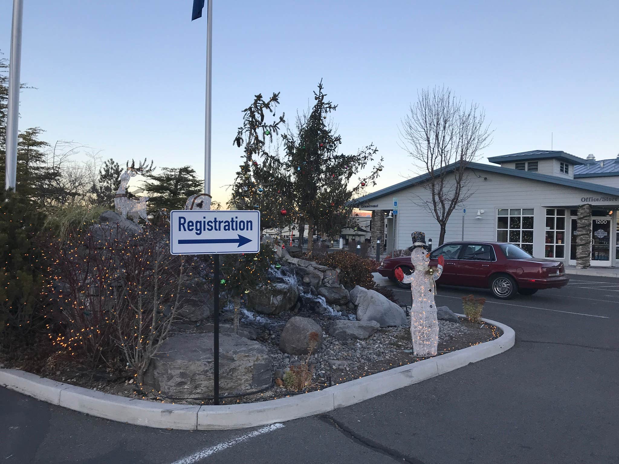 Camper submitted image from Sparks Marina RV Park - 2