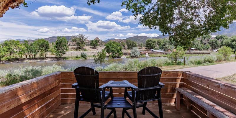 Camper submitted image from Dark Sky River Lodge