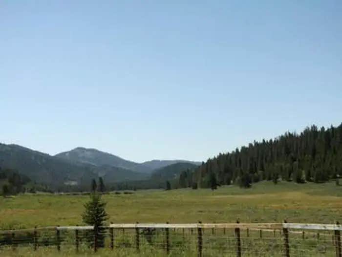 Camper submitted image from Johnson Guard Station - 1