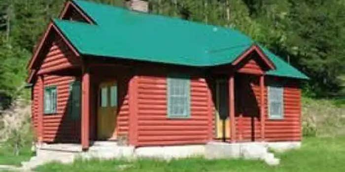 Camper submitted image from Warm River Cabin