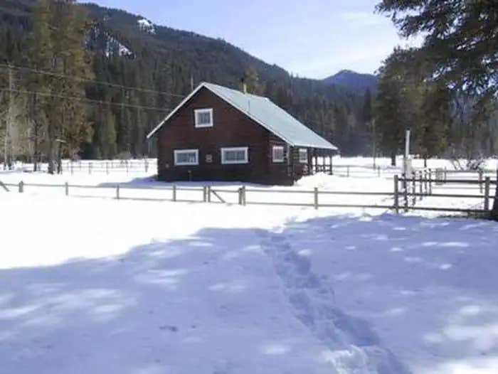 Camper submitted image from Johnson Creek Guard Station - 1