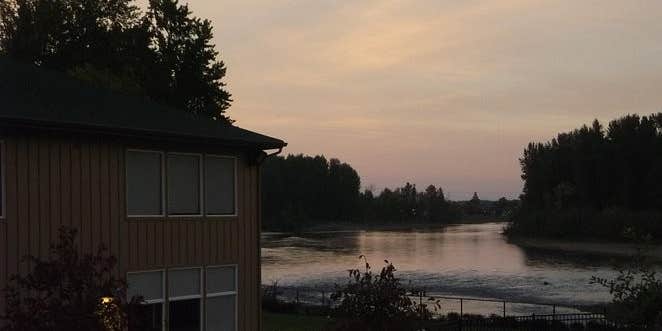 Camper submitted image from Life Northwest RV & Lodging
