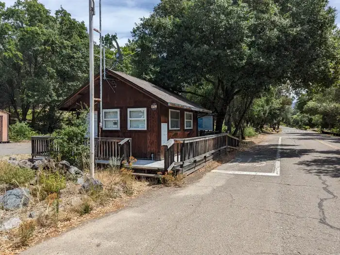 Camping near COE Mendocino Lake Chekaka Campground - CLOSED PERMANENTLY: Kyen Campground, Redwood Valley, California
