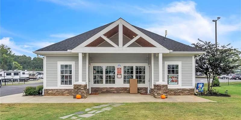 Camper submitted image from Tiger Town Retreat