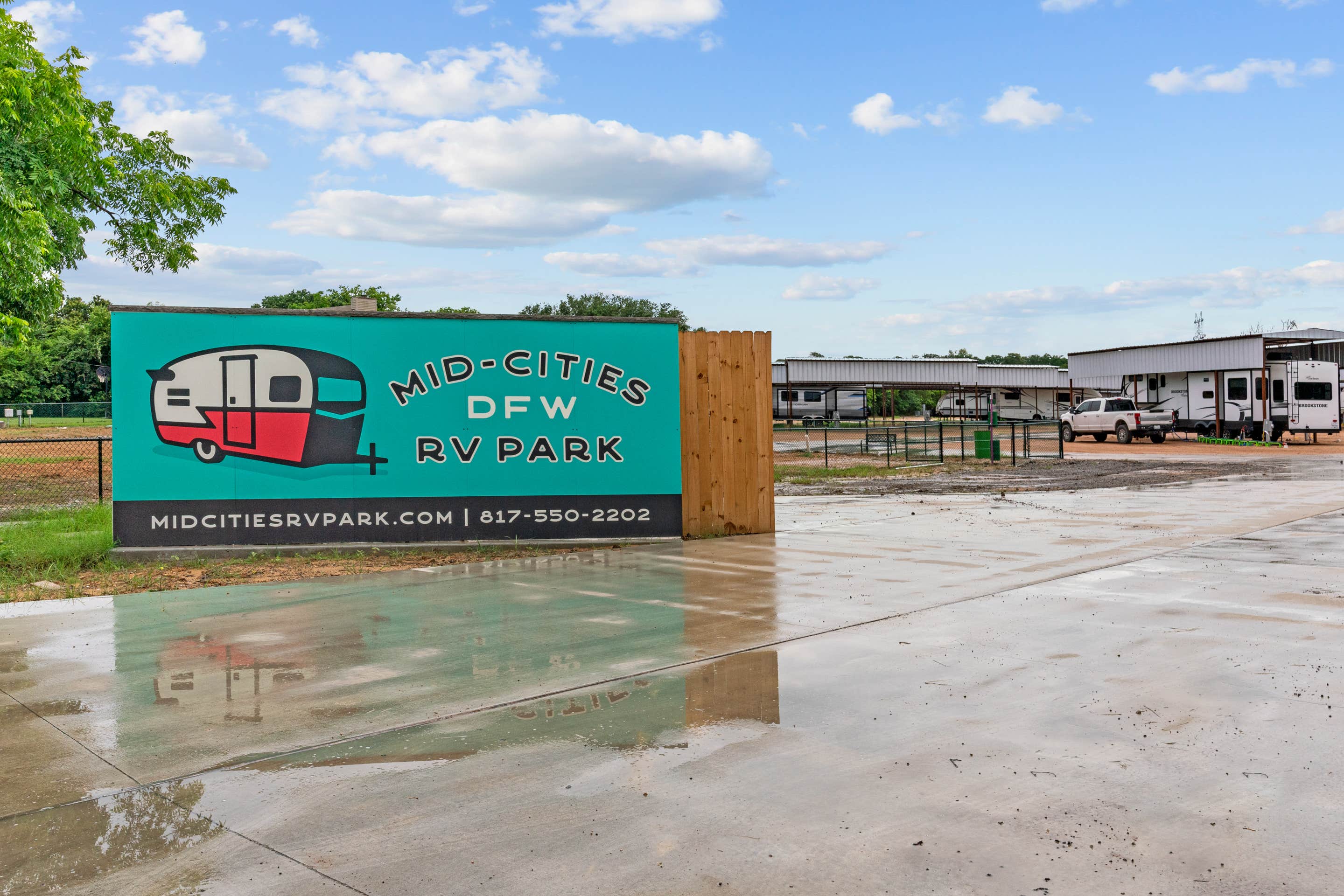 Camper submitted image from DFW Mid-Cities RV Park - 1