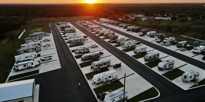 Camper submitted image from Hwy 71 RV Park