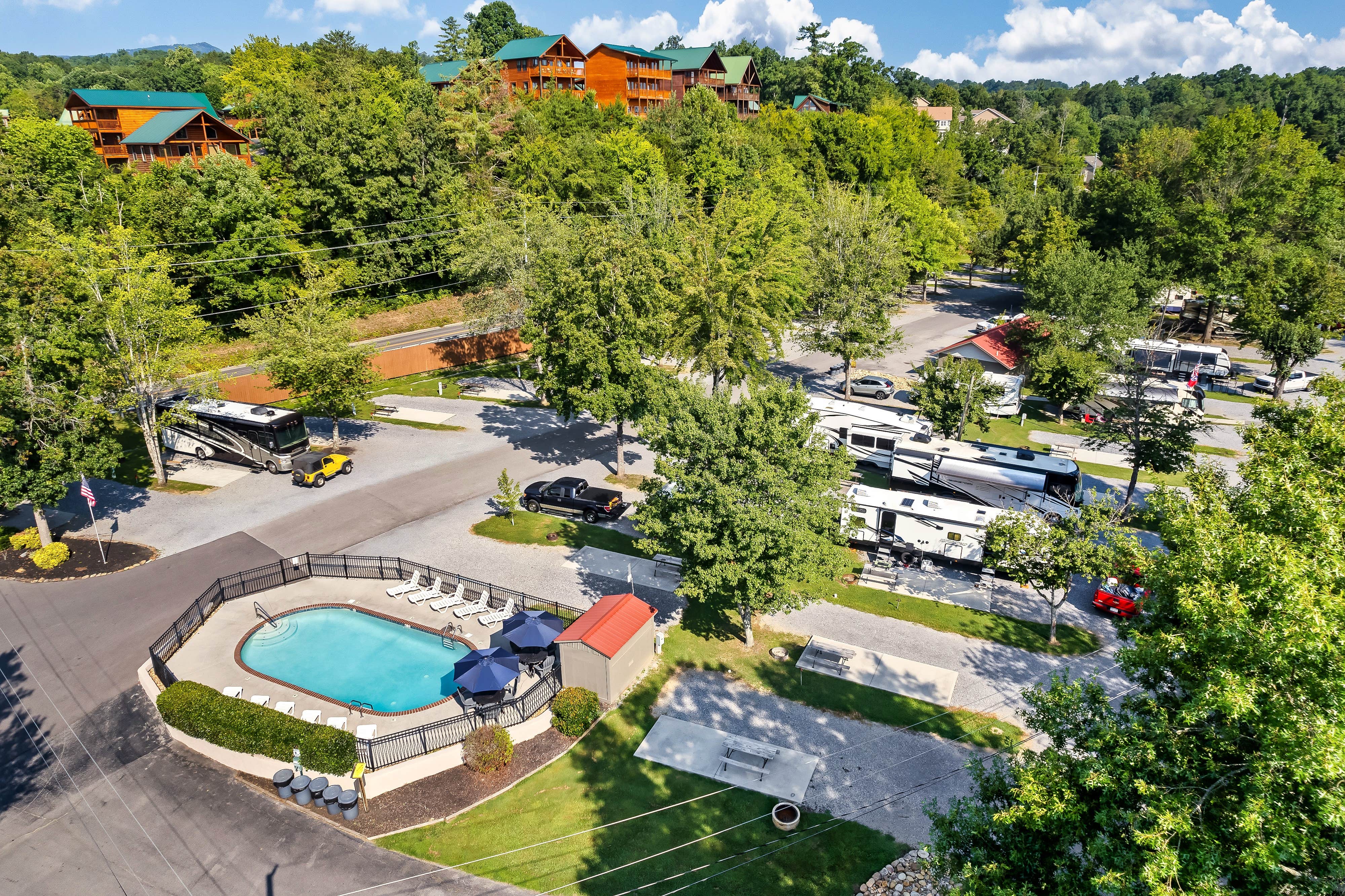 Camping near Big Bear Lodge (TN): Creekside RV Park, Pigeon Forge, Tennessee
