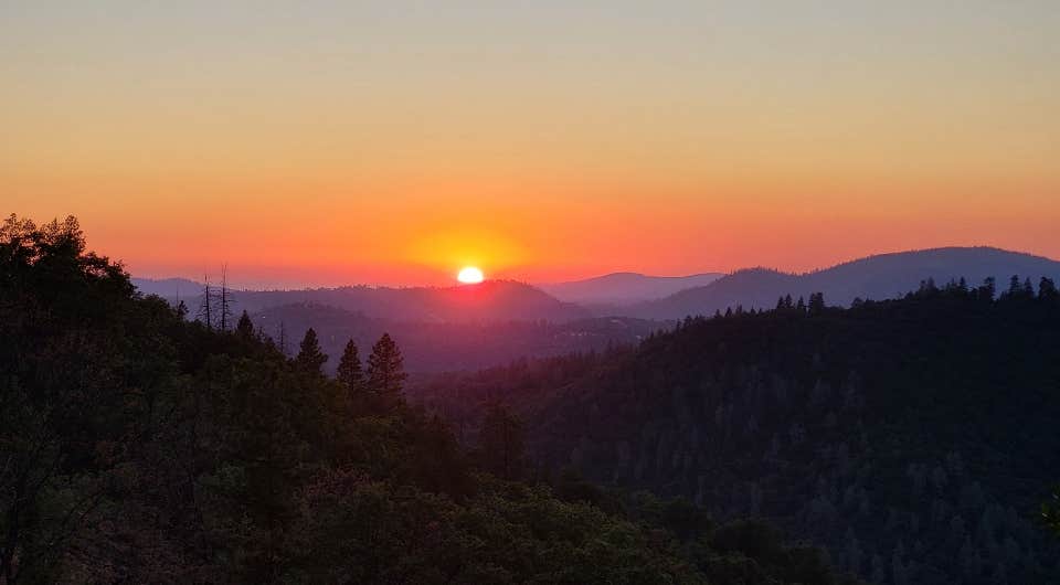 Camping near Oracle Oak Grove: Ridge top Ranch, Nevada City, California