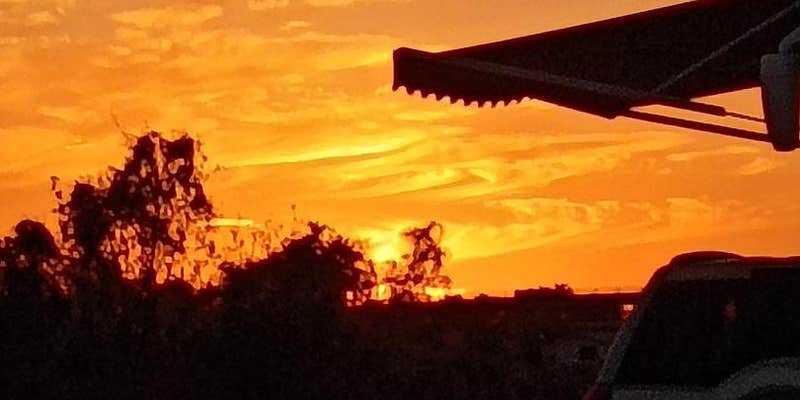 Camper submitted image from Sans End RV Park