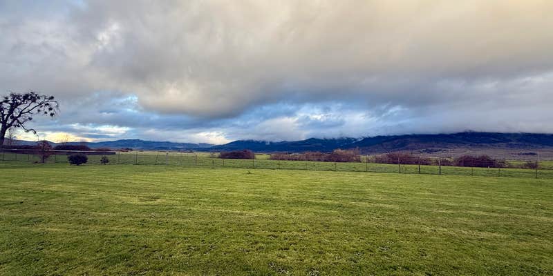 Camper submitted image from I-5 Oak Grove Rest Area - Northbound