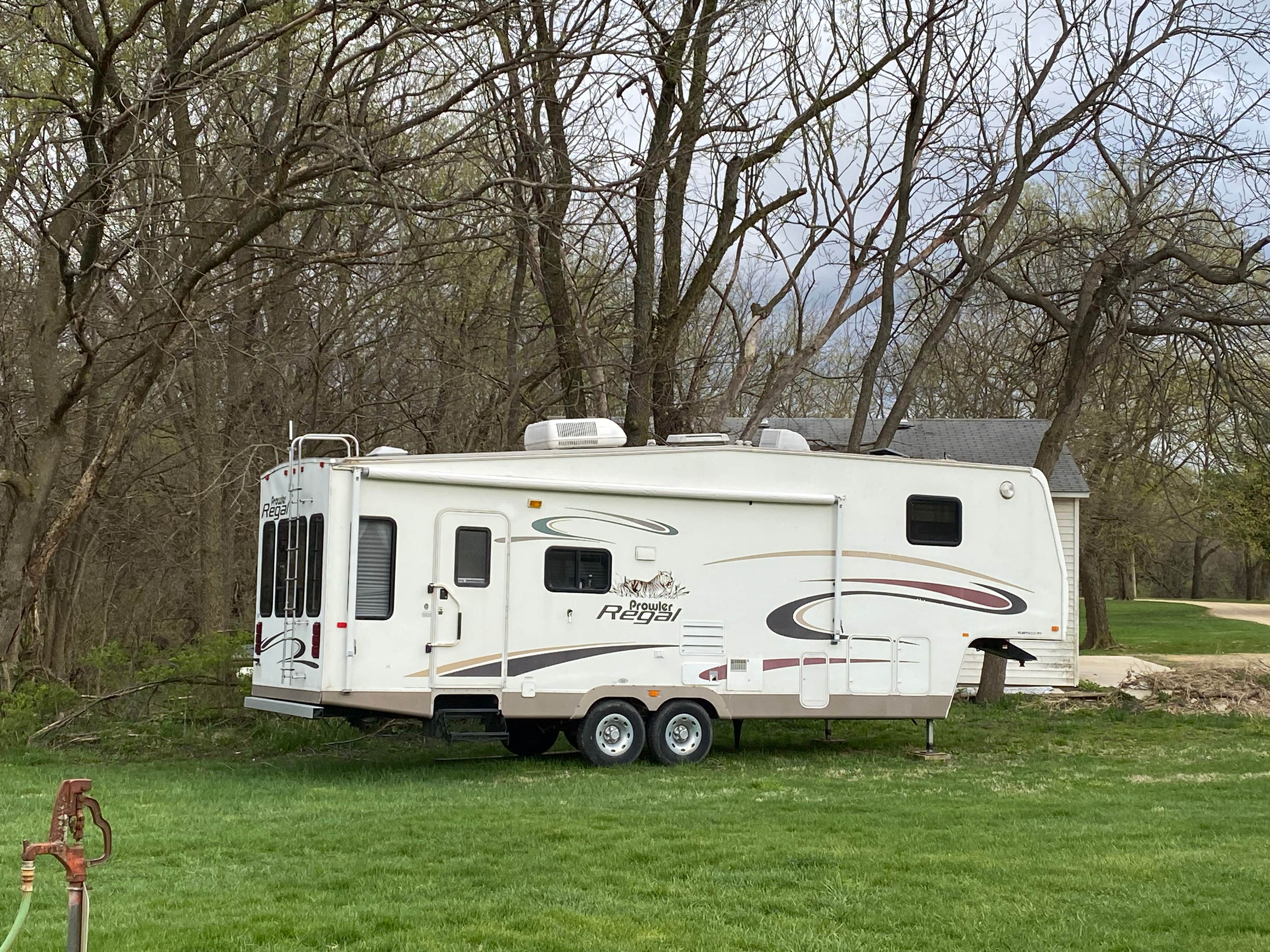 Camping near Oak Shores Campground: Dixon Elks Page Park, Dixon, Illinois