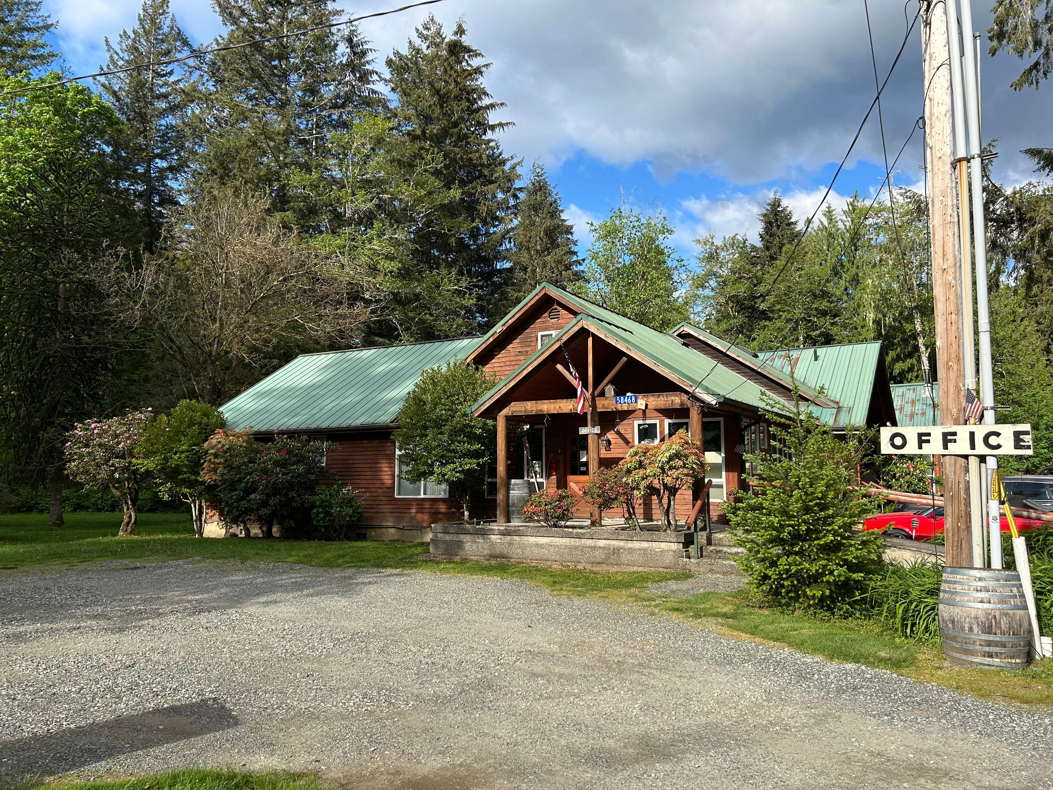 Camping near Chom's RV Campground: Glacier Peak RV Park and Campground, Marblemount, Washington