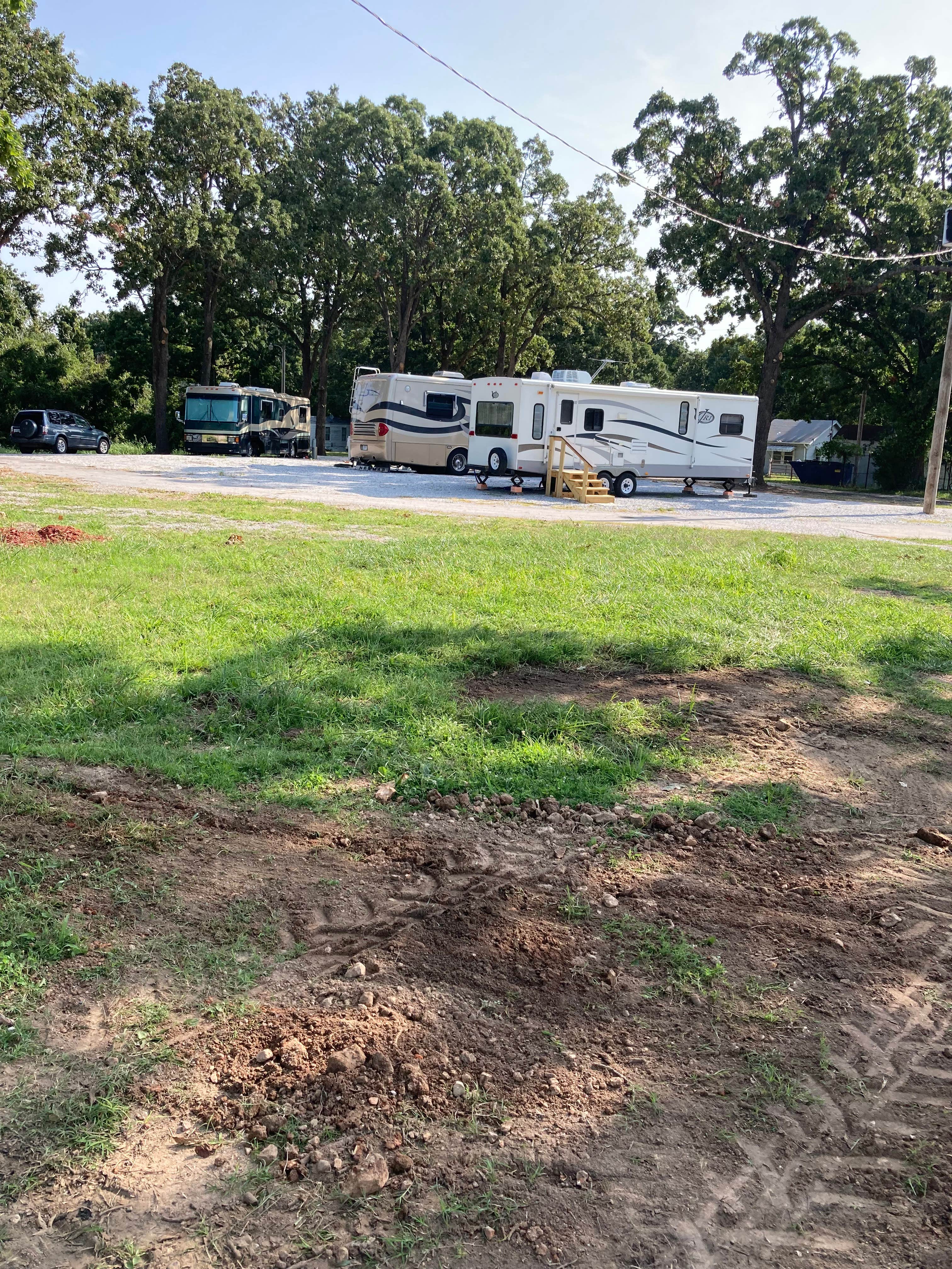 Camping near Stage Stop Campground: Kerman Lane RV, Neosho, Missouri